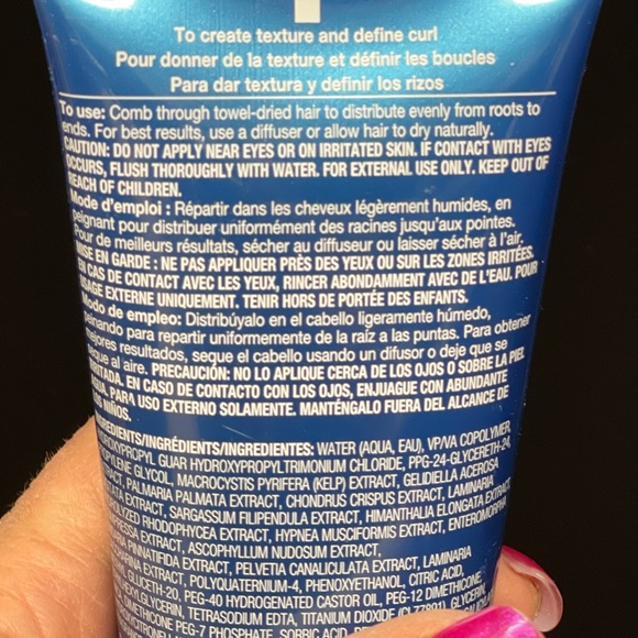Aauage defining styling gel. 6oz.  To create texture and define curl.  NWOT - Picture 3 of 3